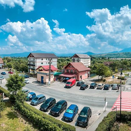 Apartament Zarnesti „Saturn” Ngoại thất bức ảnh